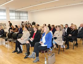 Konferencja "Życie warte jest rozmowy - samobójstwom można i trzeba zapobiegać"